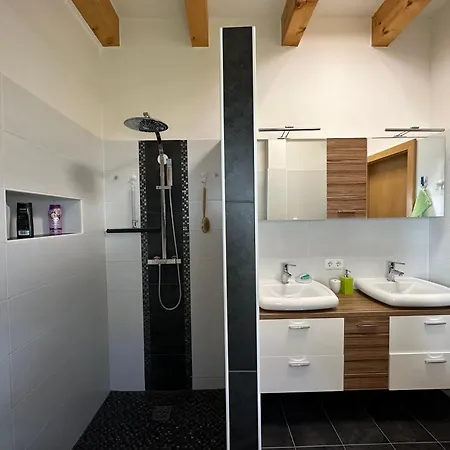 Semesterbostad Winzerhaus Roemerstrasse