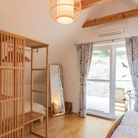 Winzerhaus Roemerstrasse Semesterbostad *